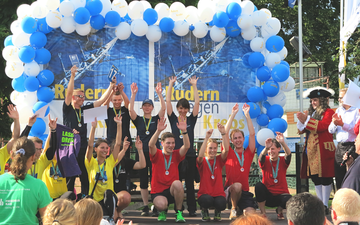 In recent years, colleagues from Linde Engineering in Dresden regularly participated in the rowing regattas “Rudern gegen Krebs” (rowing against the cancer) and that again and again with success.